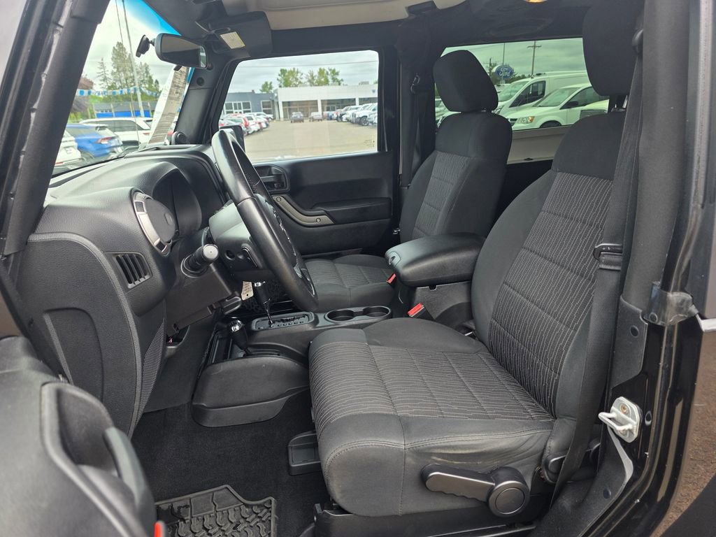 Used 2011 Jeep Wrangler Sport AWD/4WD image 4