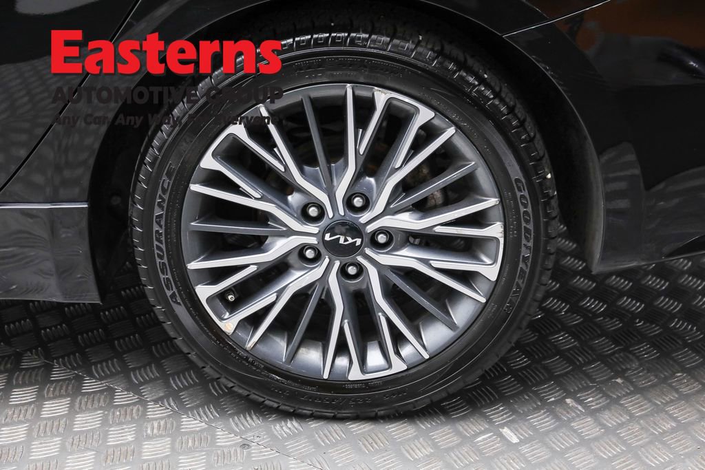 Used 2023 Kia Forte GT-Line image 8