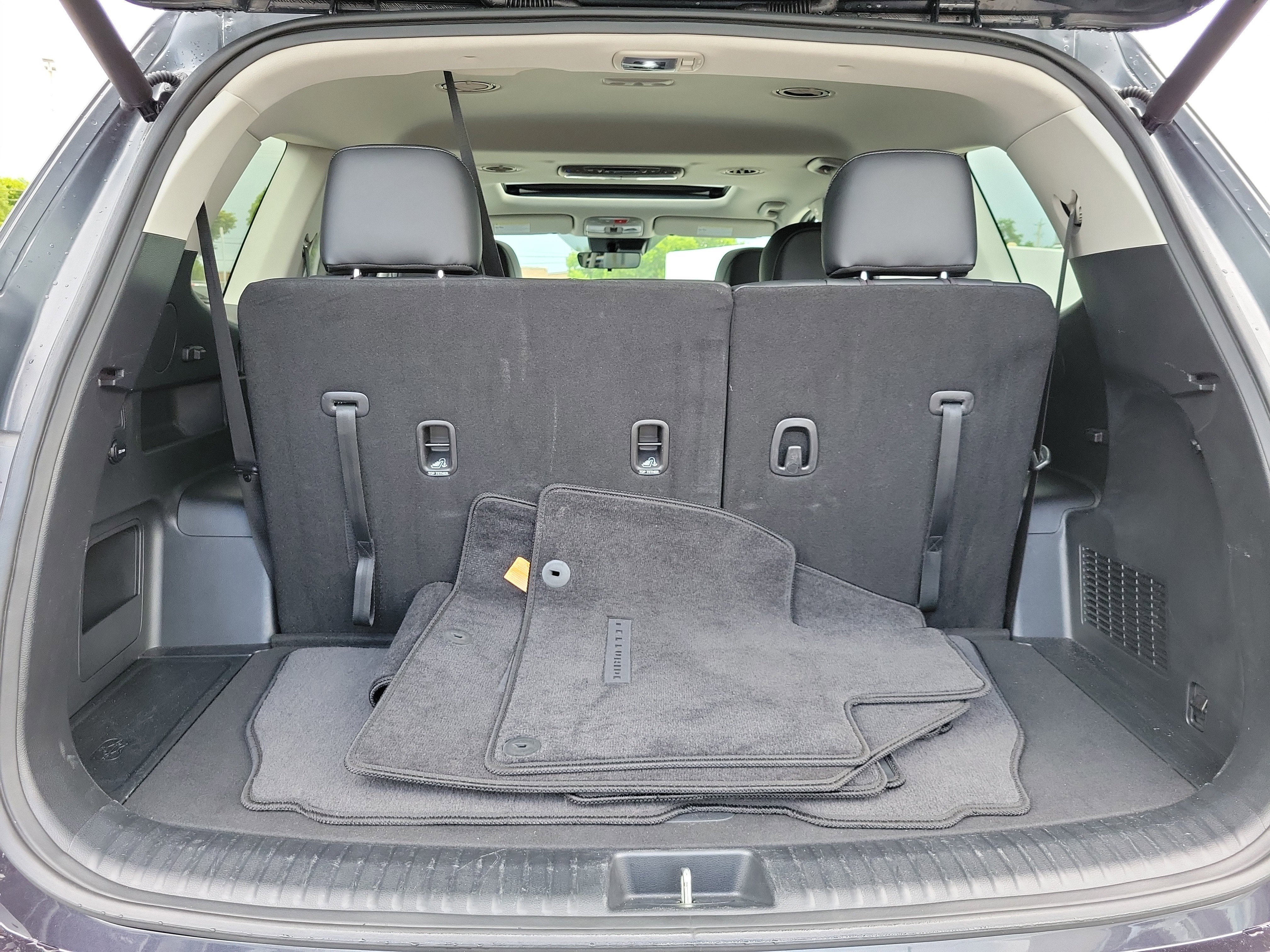 Used 2025 Kia Telluride S FWD image 17