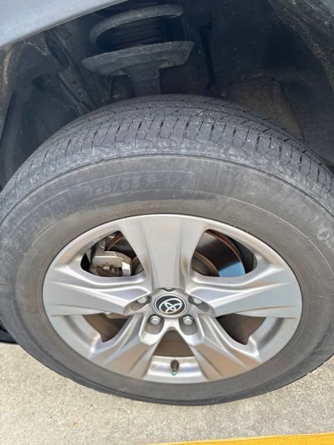 Used 2023 Toyota RAV4 XLE FWD image 30