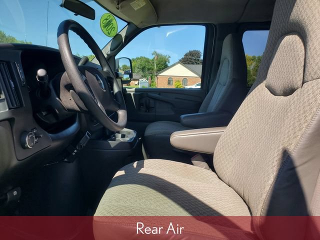 Used 2008 Chevrolet Express 3500 Passenger w/ LT Preferred Equipment Group RWD image 8