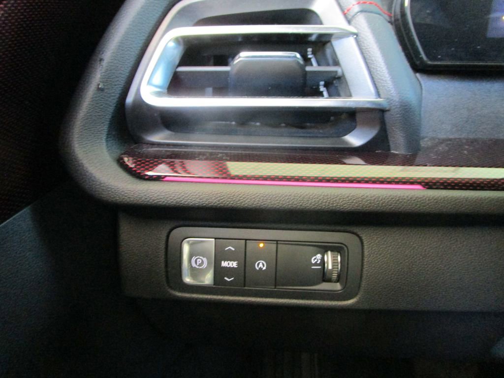 Used 2024 Chevrolet Traverse RS image 28