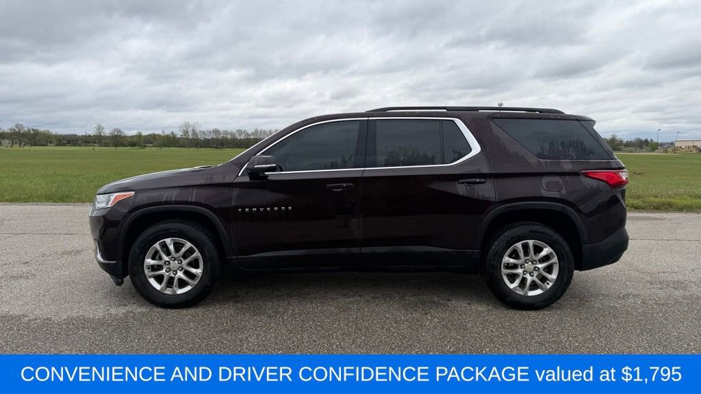 Used 2020 Chevrolet Traverse LT FWD image 2