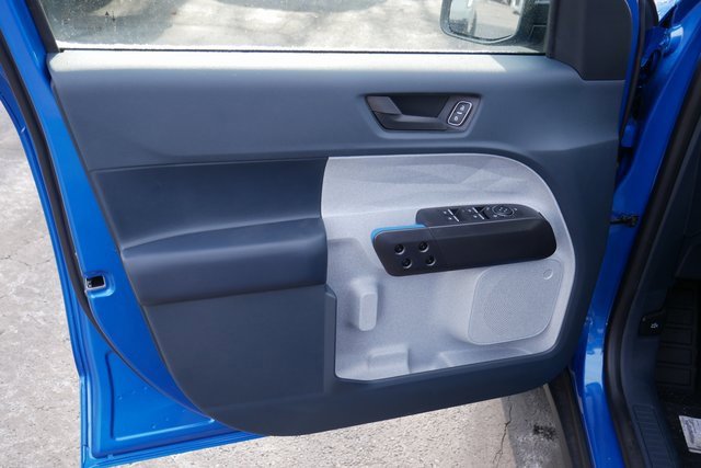 New 2025 Ford Maverick XLT w/ XLT Luxury Package image 13