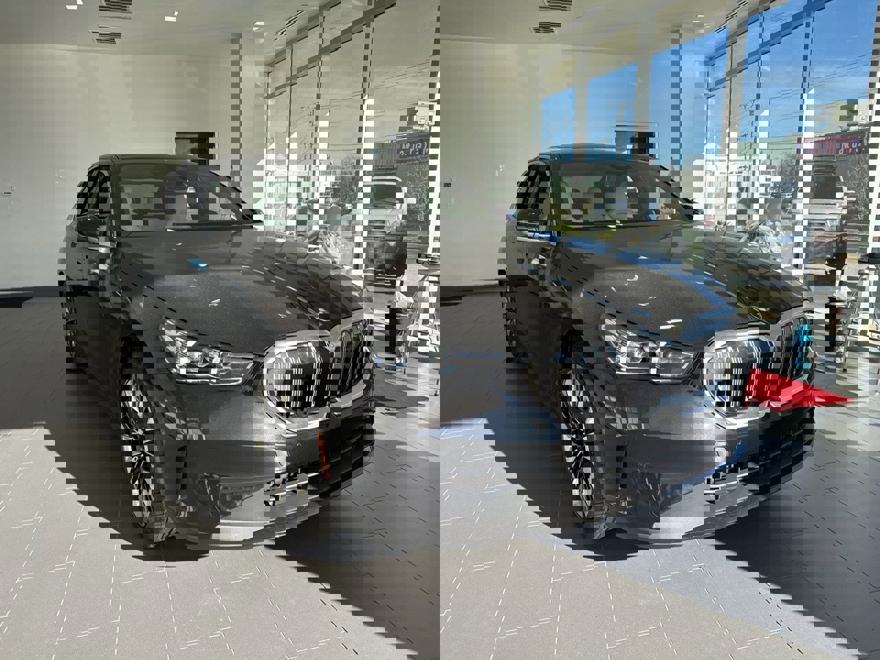 Certified 2025 BMW 530i xDrive 530i xDrive w/ Premium Package image 2