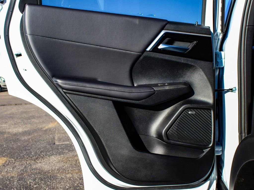 New 2026 Mitsubishi Outlander Trail Edition image 11