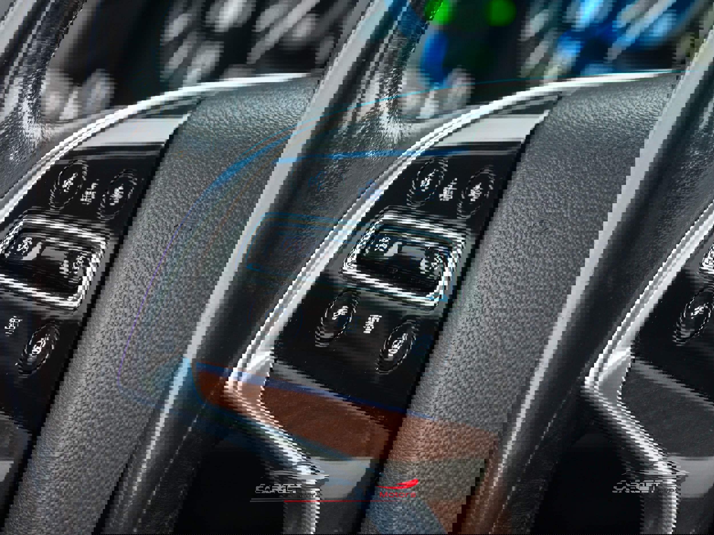 Used 2020 Cadillac Escalade Premium Luxury image 25