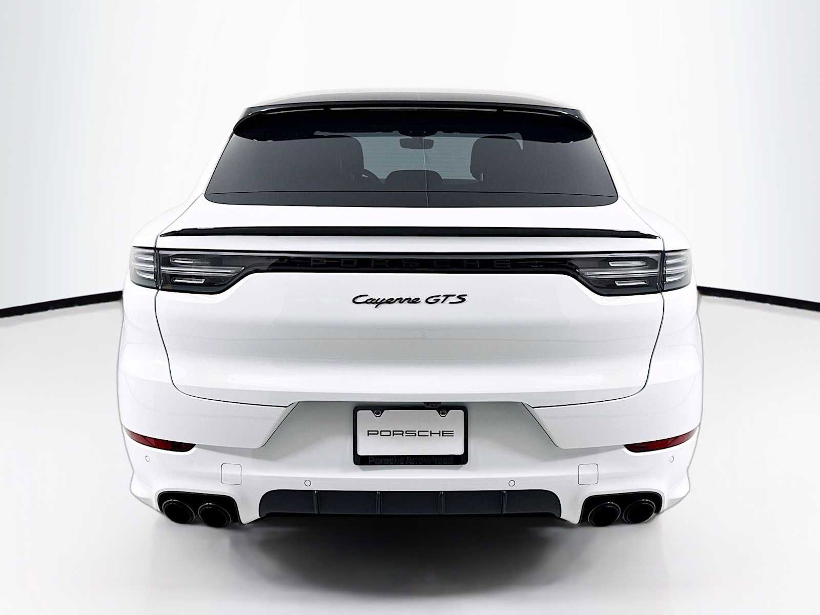 Certified 2023 Porsche Cayenne GTS AWD/4WD image 10