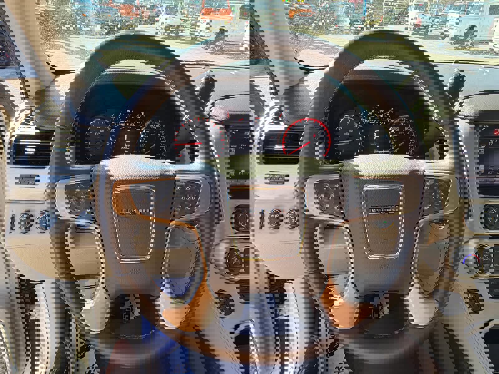 Used 2015 GMC Yukon Denali w/ Premium Package image 18