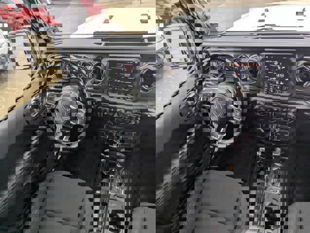 Used 2022 Jeep Gladiator Overland w/ Cold Weather Group image 24