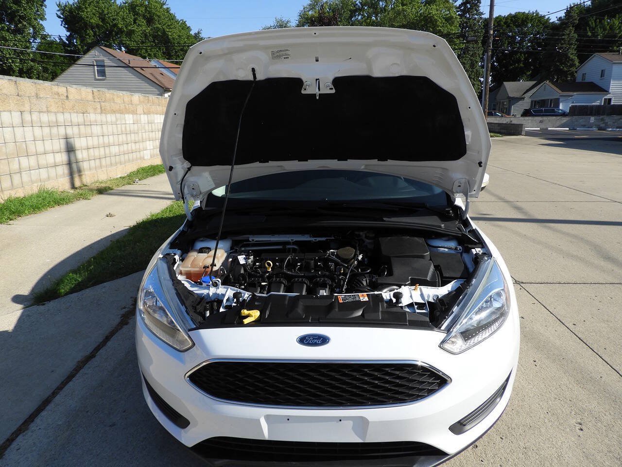 Used 2016 Ford Focus SE FWD image 38