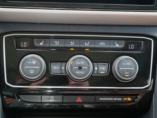 Used 2021 Volkswagen Atlas SEL AWD/4WD image 30