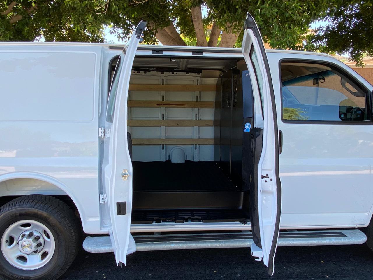 Used 2025 Chevrolet Express 2500 w/ Driver Convenience Package RWD image 11