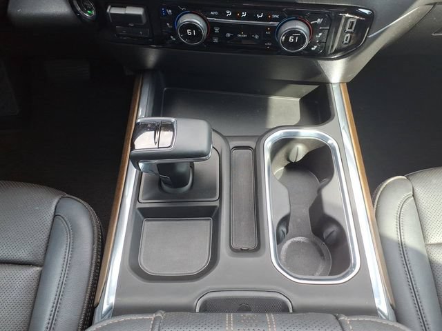 Used 2023 Chevrolet Silverado 1500 High Country AWD/4WD image 23
