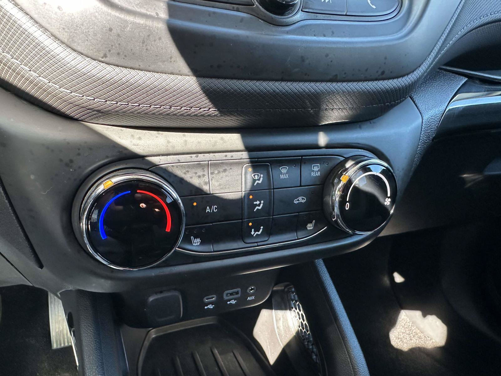 Used 2022 Chevrolet TrailBlazer LT AWD/4WD image 24