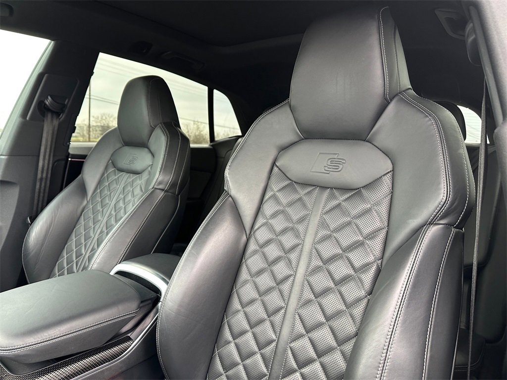 Used 2020 Audi SQ8 Prestige w/ Prestige Package image 11