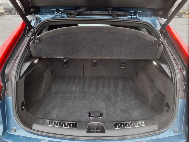 Used 2025 Cadillac XT4 Premium Luxury image 76