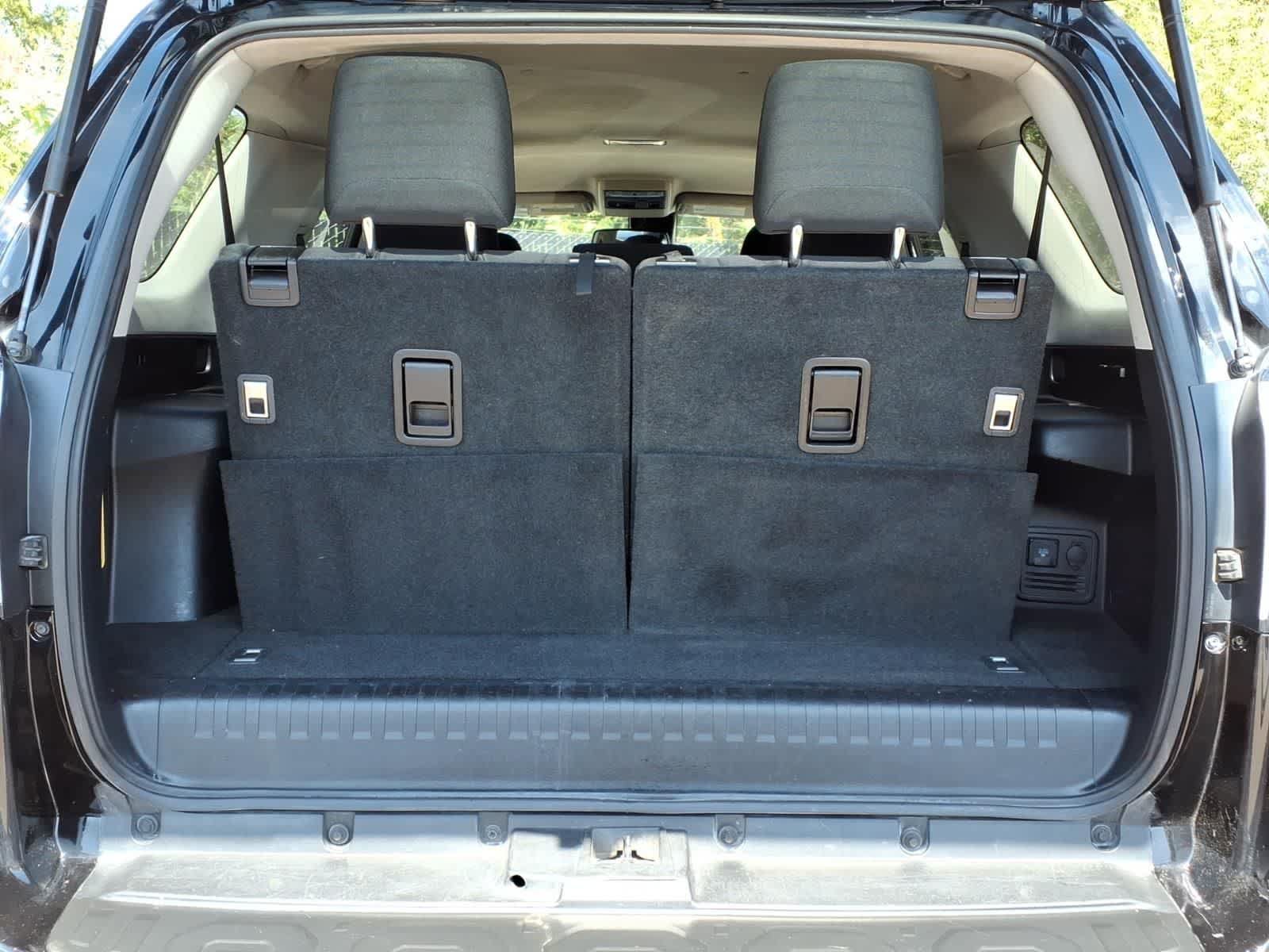 Used 2022 Toyota 4Runner SR5 RWD image 6