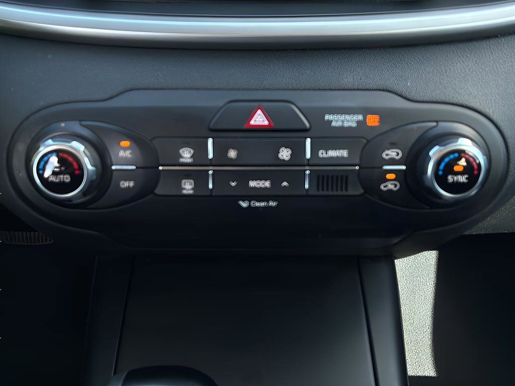 Used 2018 Kia Sorento FWD image 22
