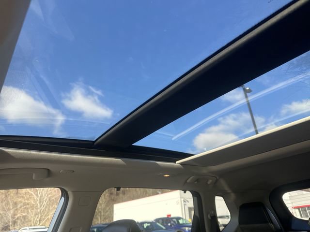 Used 2023 Nissan Rogue SV w/ SV Premium Package image 18