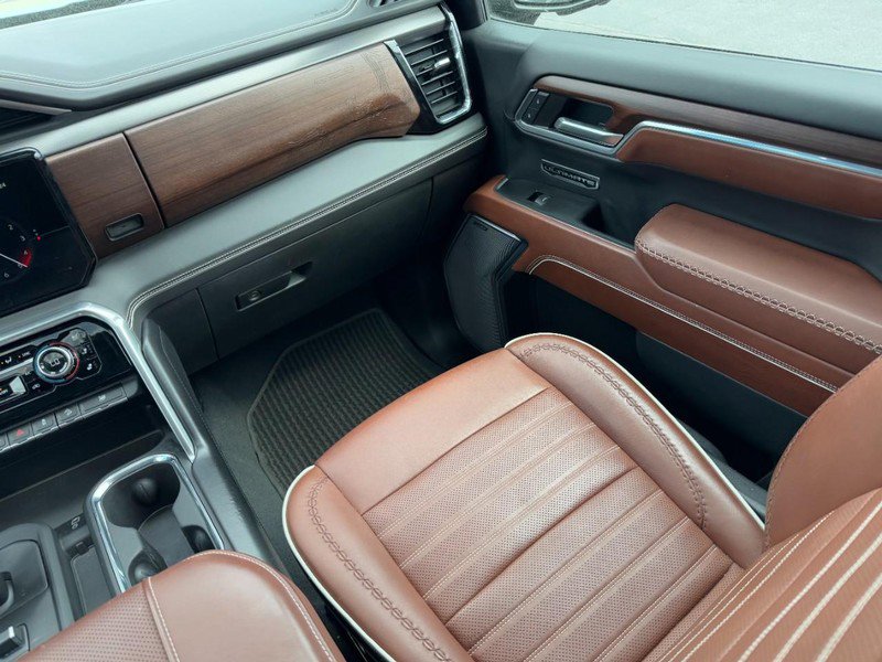 Used 2023 GMC Sierra 1500 Denali Ultimate image 17