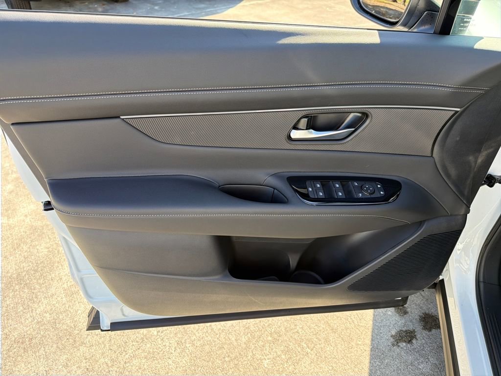 New 2026 Nissan Murano SV image 16