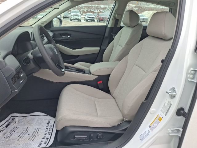 New 2025 Honda Accord SE image 9
