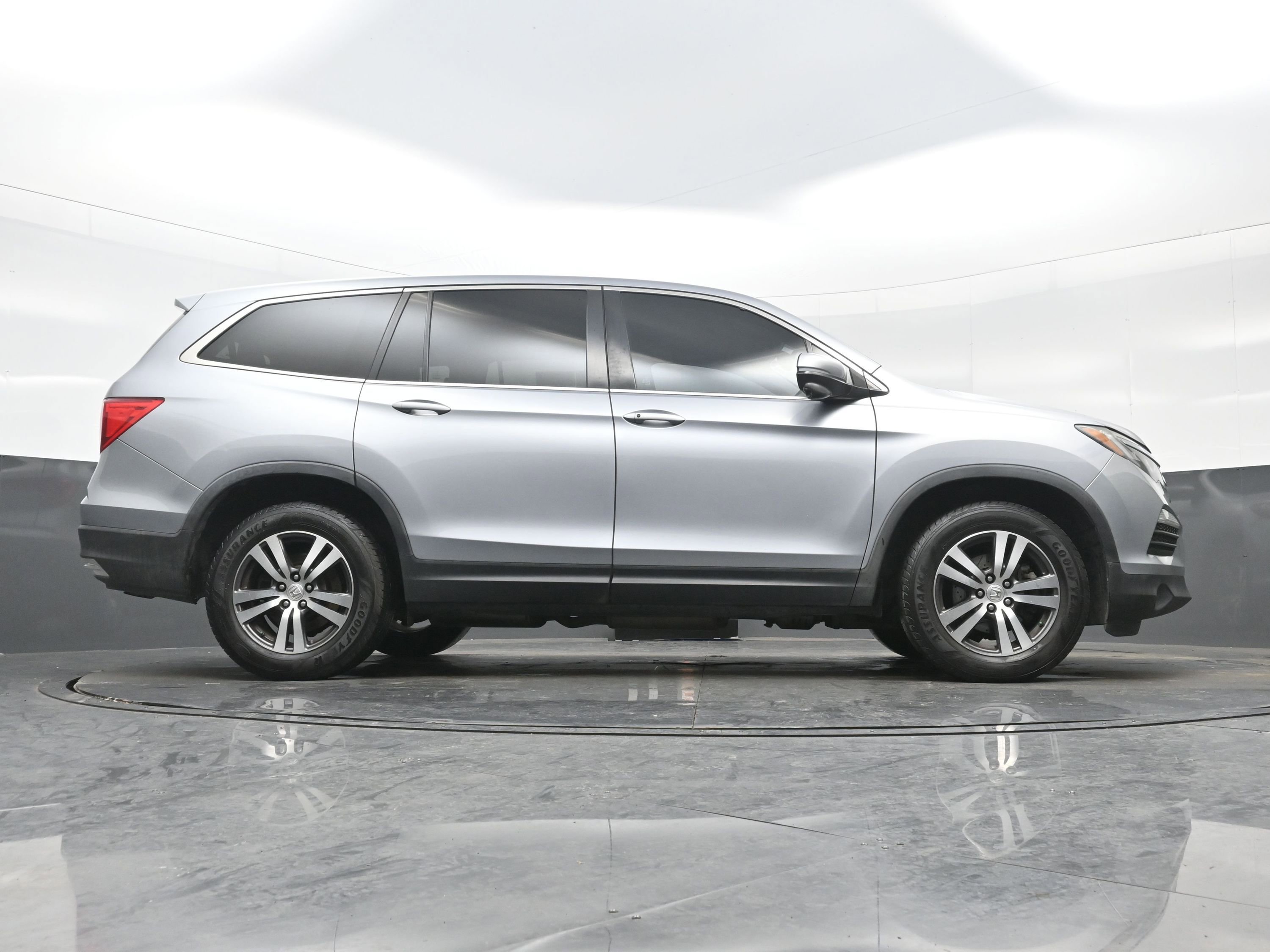 Used 2017 Honda Pilot EX-L image 33