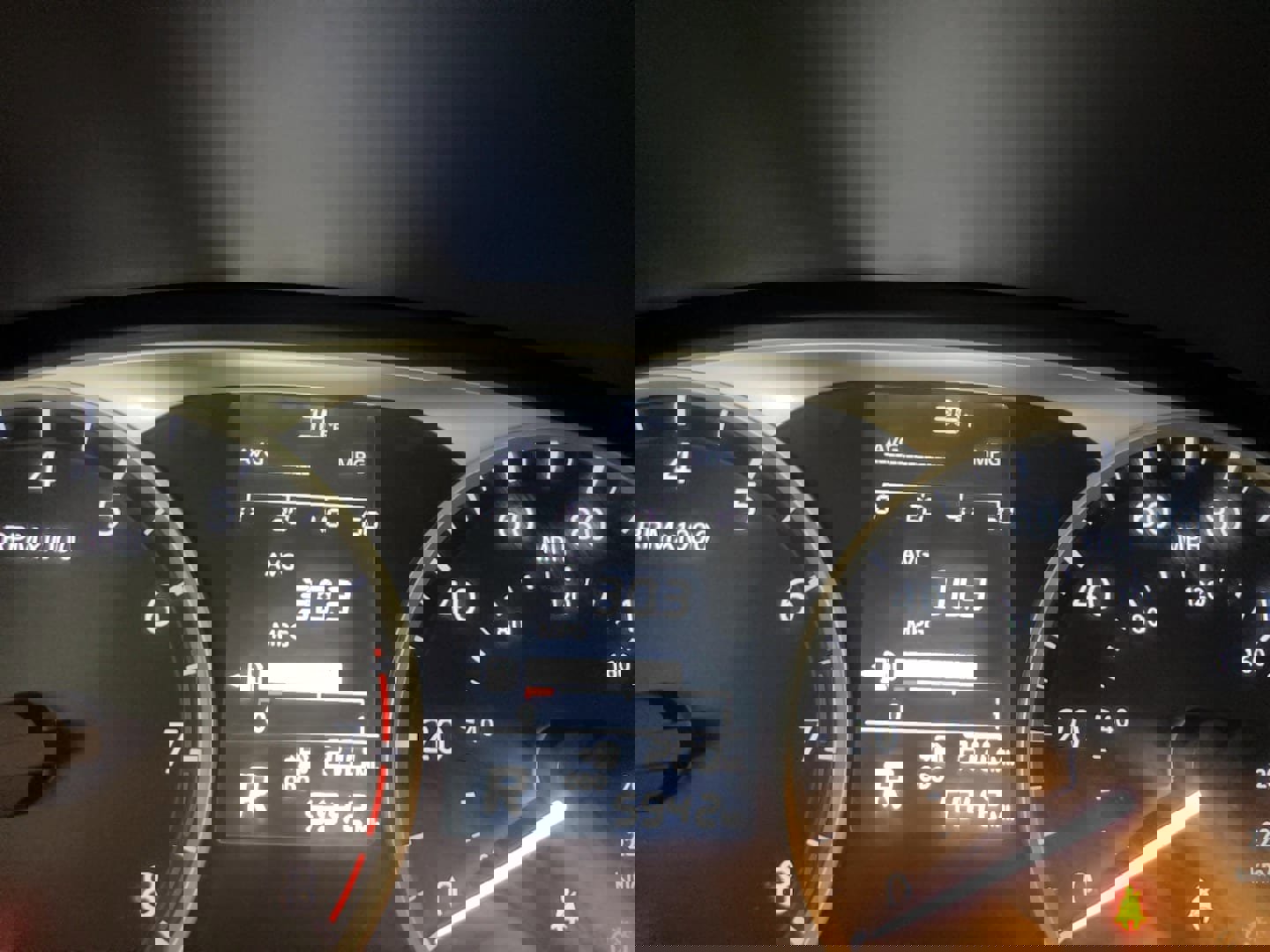 Used 2024 Nissan Kicks S image 7