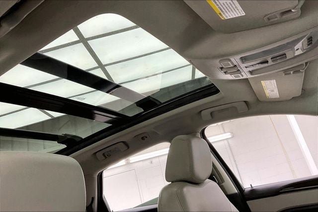 Used 2015 Cadillac SRX Performance w/ Driver Awareness Package FWD image 13
