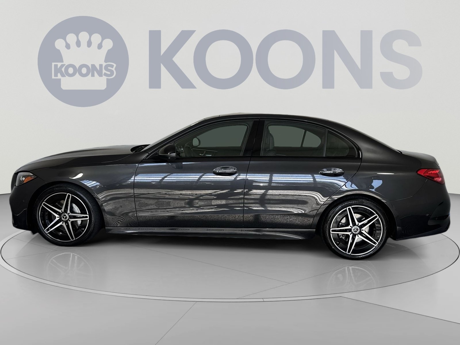 Used 2023 Mercedes-Benz C 300 4MATIC Sedan image 2