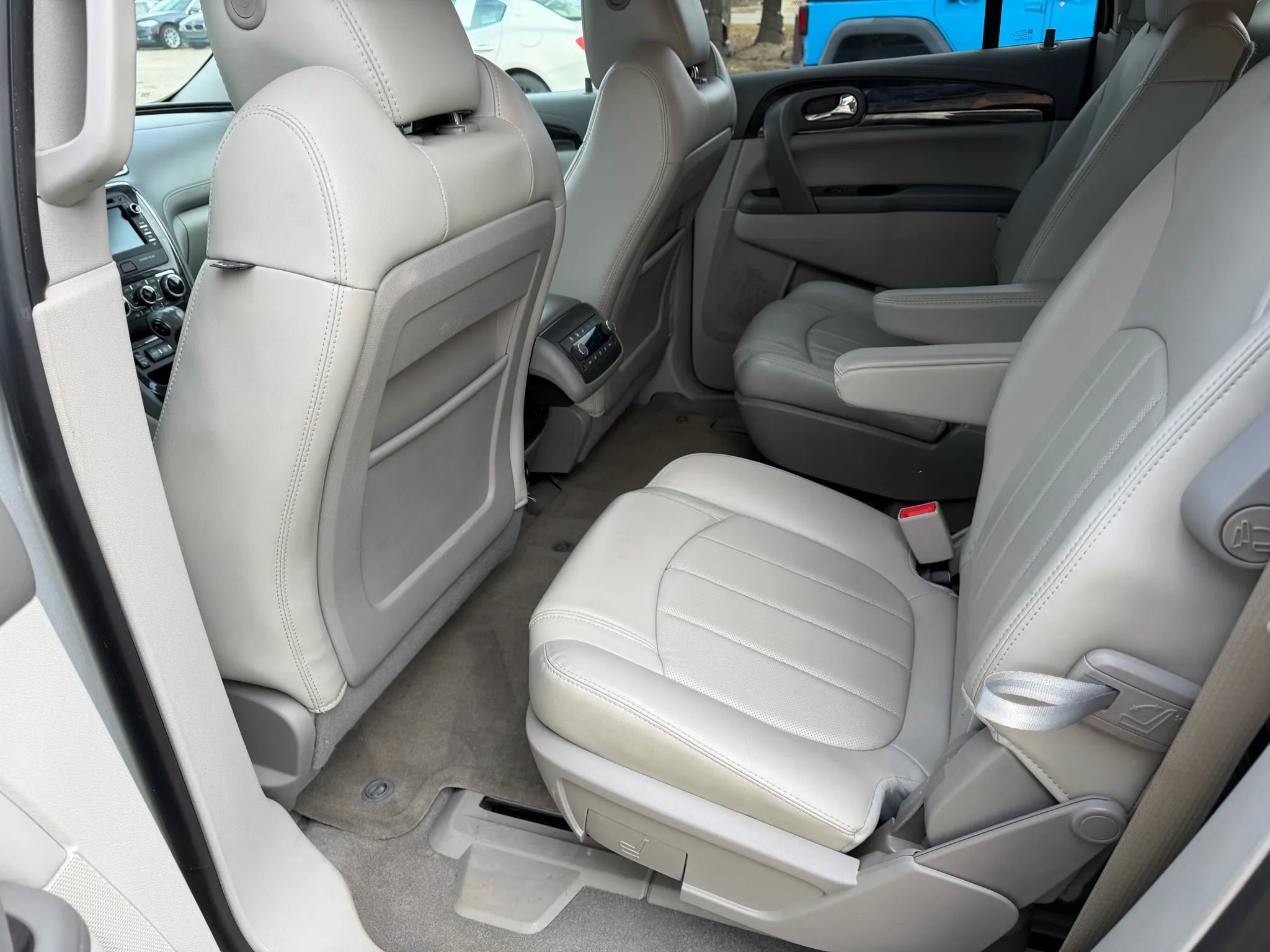 Used 2017 Buick Enclave Leather w/ Trailering Package image 18