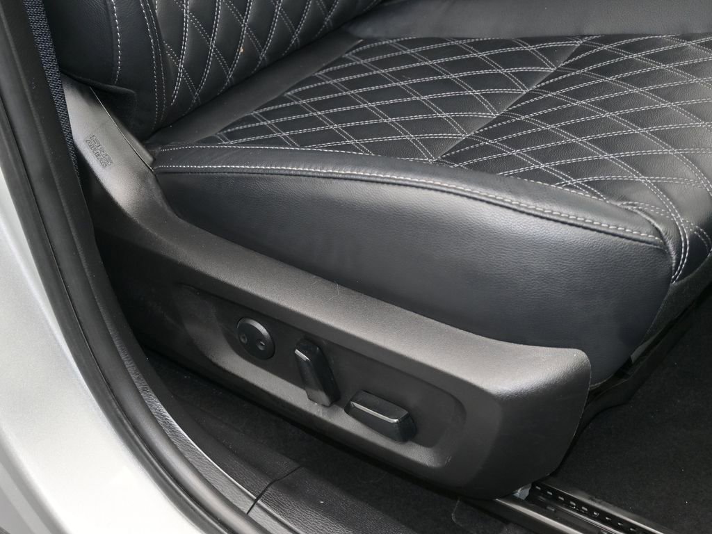 Used 2023 Mitsubishi Outlander SEL image 55