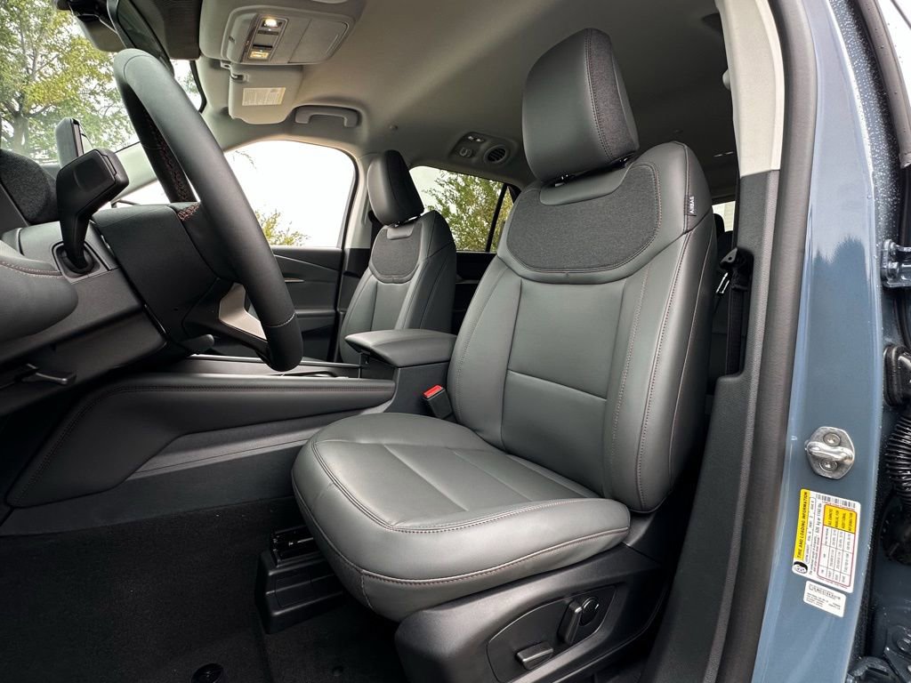 New 2026 Ford Explorer Active w/ Active Comfort Package image 35