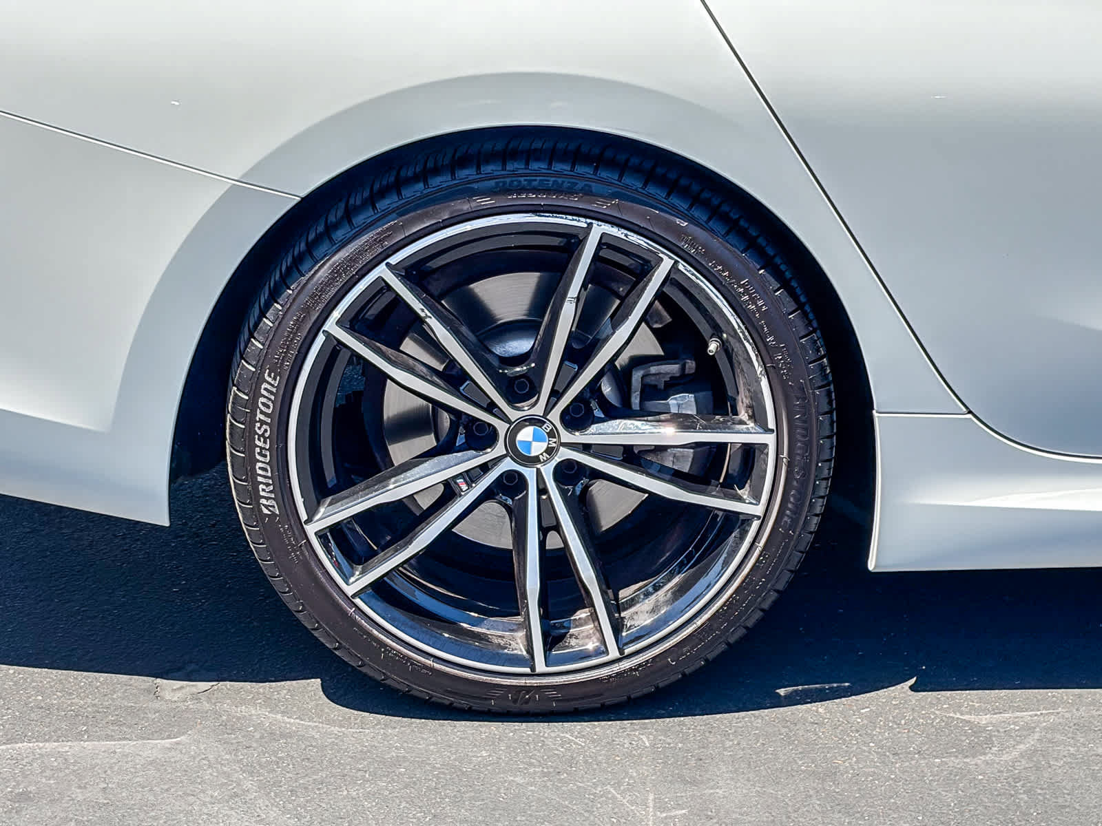 Used 2021 BMW 330i Sedan w/ M Sport Package RWD image 10
