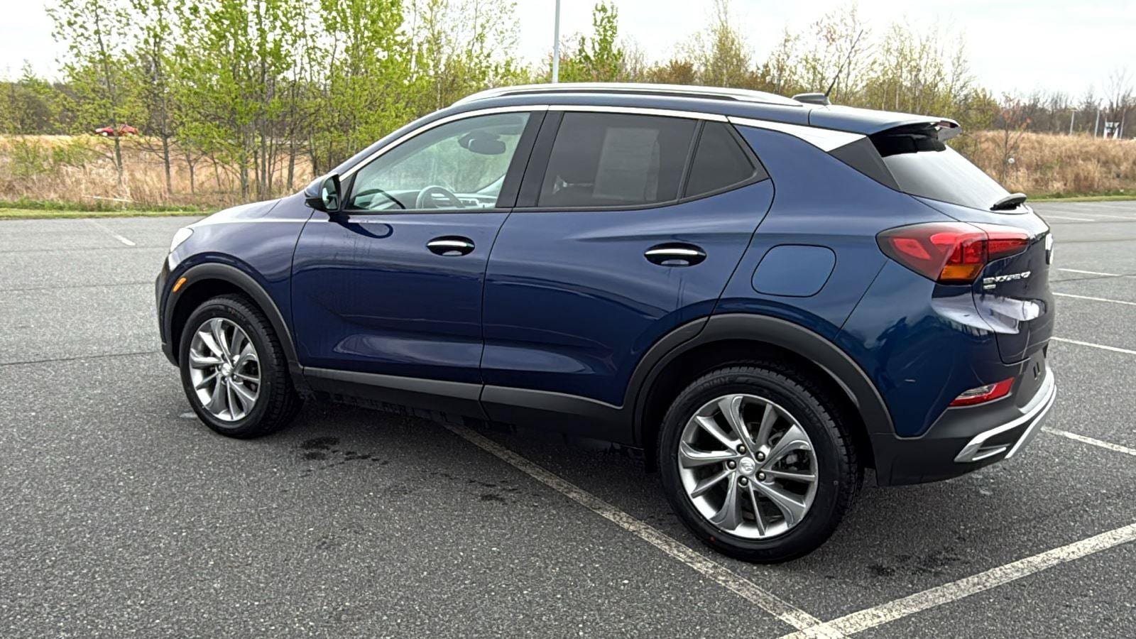 Used 2023 Buick Encore GX Essence w/ Experience Buick Package AWD/4WD image 11