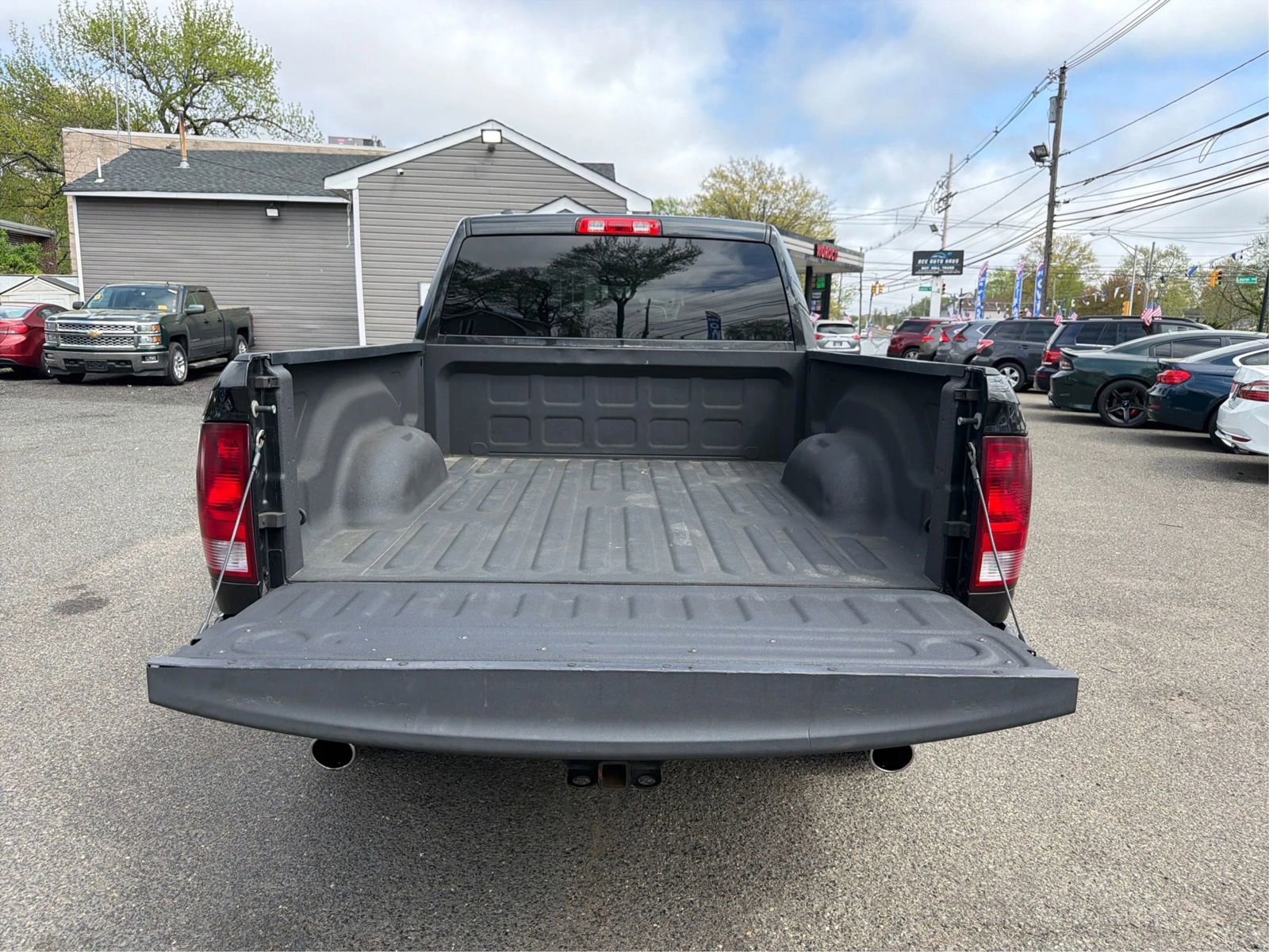 Used 2017 RAM 1500 Express w/ Black Ram 1500 Express Group AWD/4WD image 11
