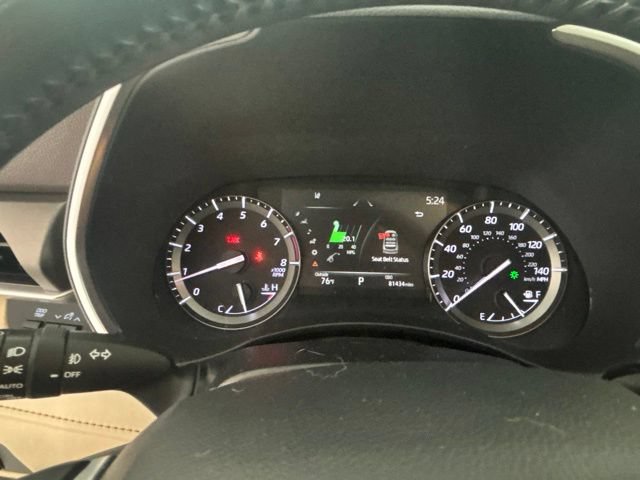 Used 2021 Toyota Highlander XLE AWD/4WD image 4