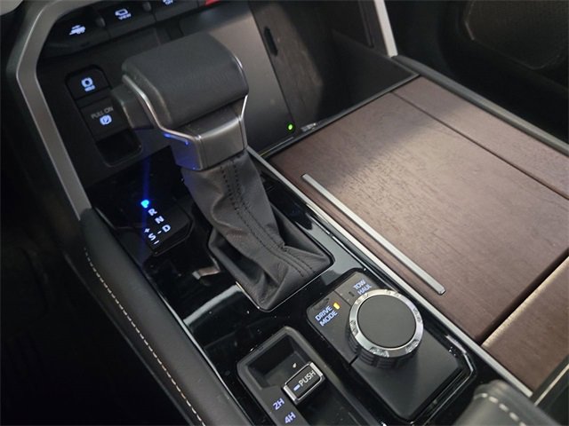 Used 2025 Toyota Sequoia Capstone image 20