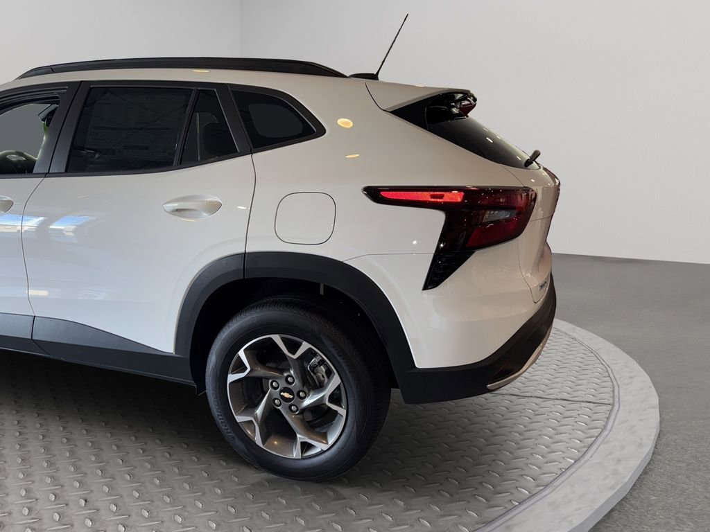 New 2025 Chevrolet Trax LT w/ Driver Confidence Package image 26