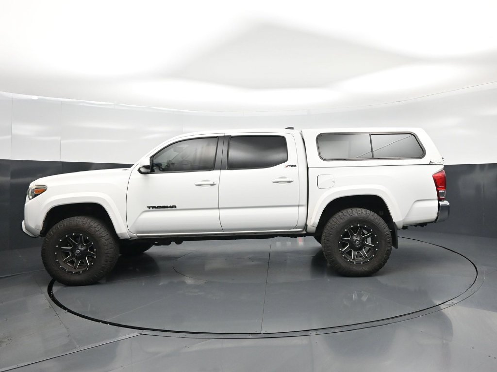 Used 2017 Toyota Tacoma SR5 w/ Tow Package AWD/4WD image 24