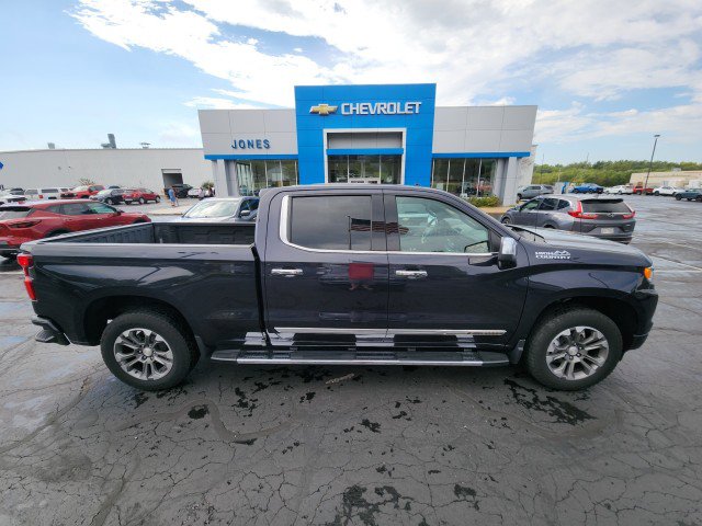 Used 2022 Chevrolet Silverado 1500 High Country w/ Z71 Off-Road Package image 6