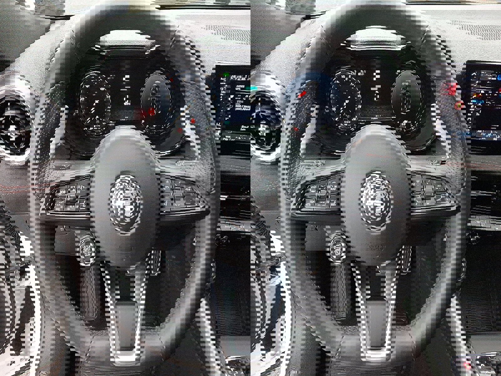 Used 2024 Alfa Romeo Tonale Veloce image 20