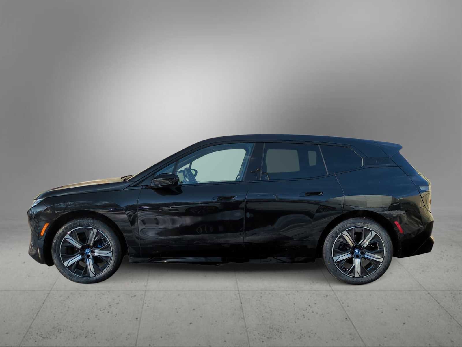 New 2025 BMW iX xDrive50 image 5