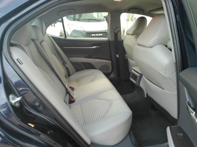 Used 2022 Toyota Camry SE image 25