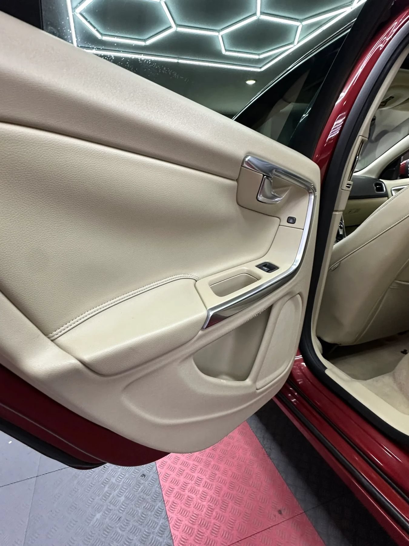 Used 2016 Volvo S60 T5 Premier FWD image 25