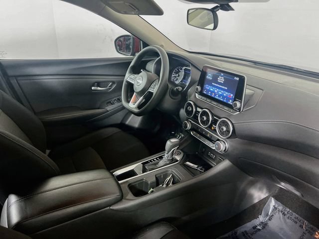 Used 2024 Nissan Sentra SV FWD image 9