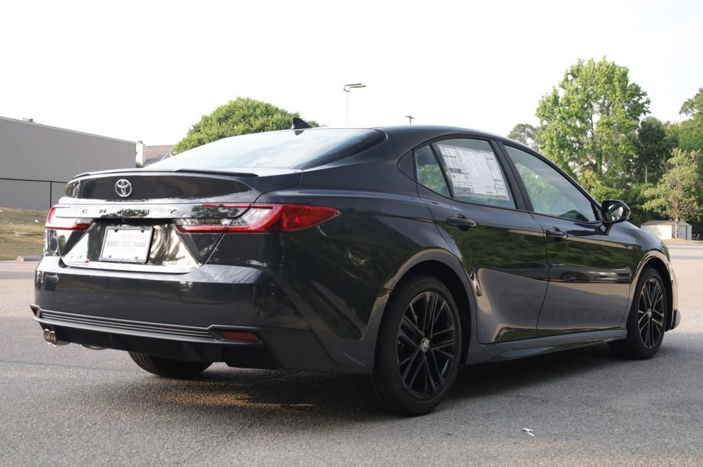 New 2026 Toyota Camry SE FWD image 5