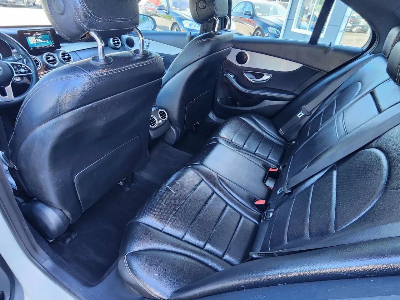 Used 2019 Mercedes-Benz C 300 4MATIC Sedan image 11