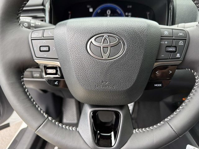 New 2026 Toyota Camry Hybrid FWD image 24